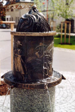 Historischer Stadtbrunnen Bad Brambach, Bronze/Granit, 2005
