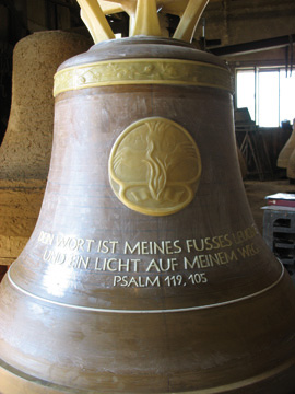 St. Nikolauskirche Rodau - Glockenzier von Peter Luban - Glockengieerei Perner (Passau)
